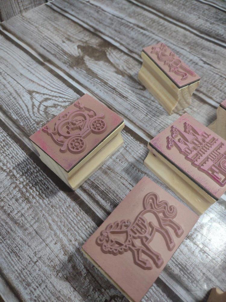 Lot of 8 Princesses Rubber & Wood Stamps Very Lightly Used EUC - Picture 8 of 9
